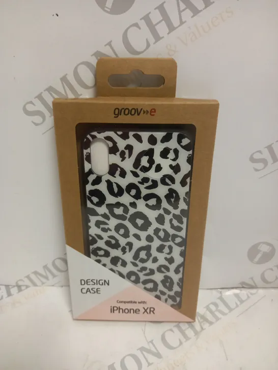 BOX OF 100 BRAND NEW BOXED GROOV-E IPHONE XR ANIMAL DESIGN PHONE CASES 