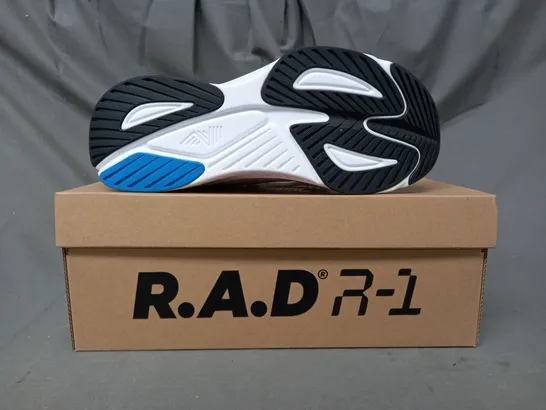 BOXED PAIR OF R.A.D. R-1 SHOES IN WHITE/METALLIC SILVER/BLUE UK SIZE 8.5