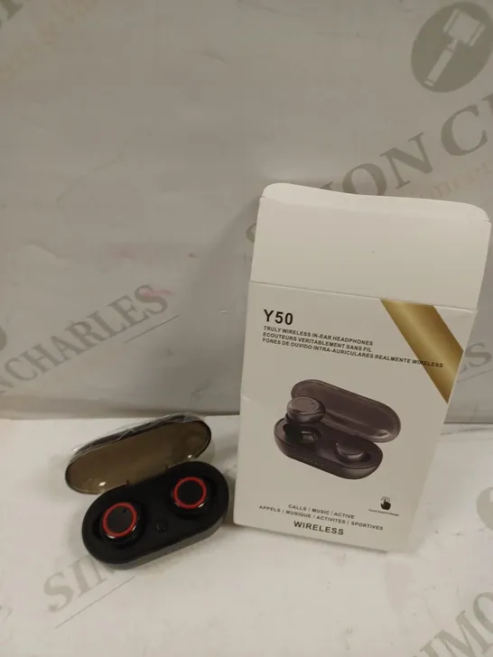 Y50 TRULY WIRELESS EARPHONES & CHARGING CASE	