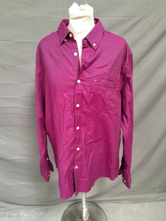 TOMMY HOLFIGER REGULAR FIT SHIRT IN PURPLE SIZE L