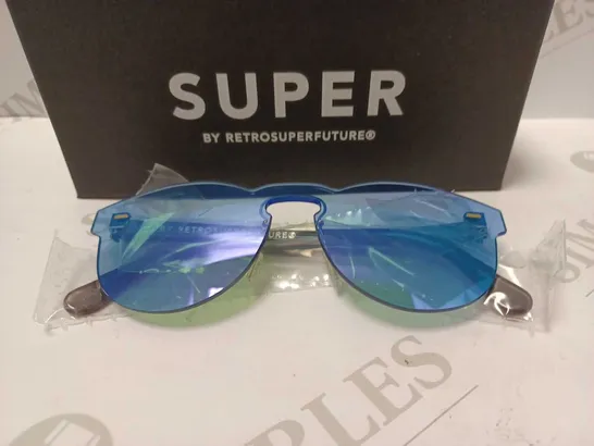 RETRO SUPER FUTURE SCREEN PALOMA CELESTE BLUE SUNGLASSES 