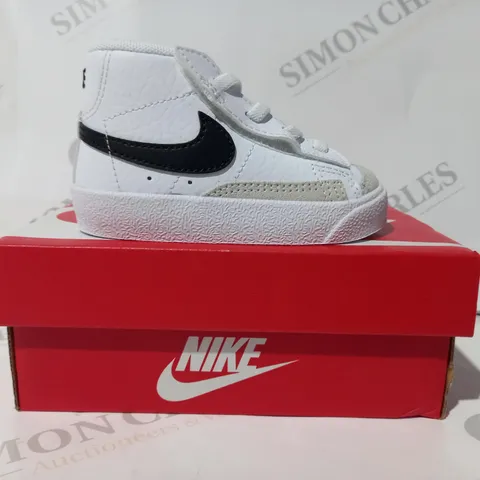 BOXED PAIR OF NIKE BLAZER MID '77 INFANT SHOES IN WHITE/BLACK SIZE 4.5