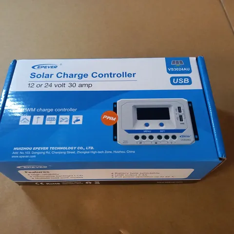 EPEVER SOLAR CHARGE CONTROLLER - 12 TO 24V 30 AMP