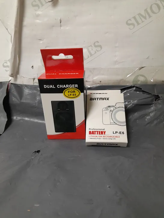 DUAL CHARGER AND BATTERY FOR BATMAX 