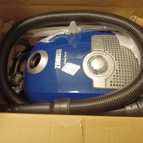 ZANUSSO EASY GO 2 VACUUM CLEANER 