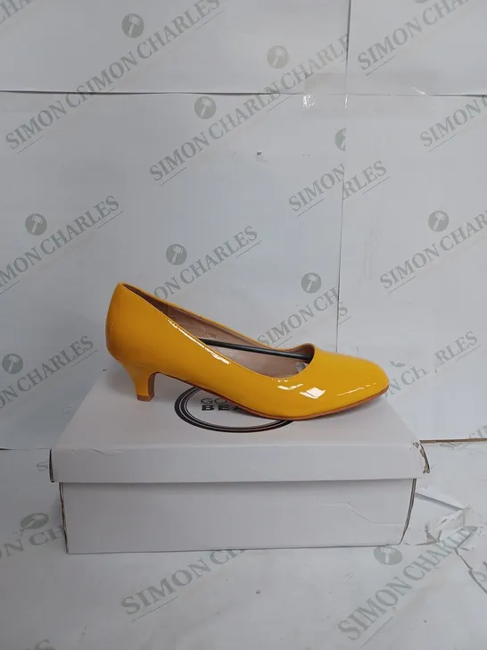 GOLDEN BEADS G-20 PLATFORM SHOES IN YELLOW PANTENT - EU 44