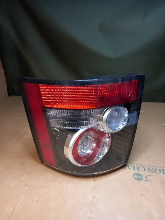 REAR RIGHT TAILLIGHT LAMP- CAR UNKNOWN