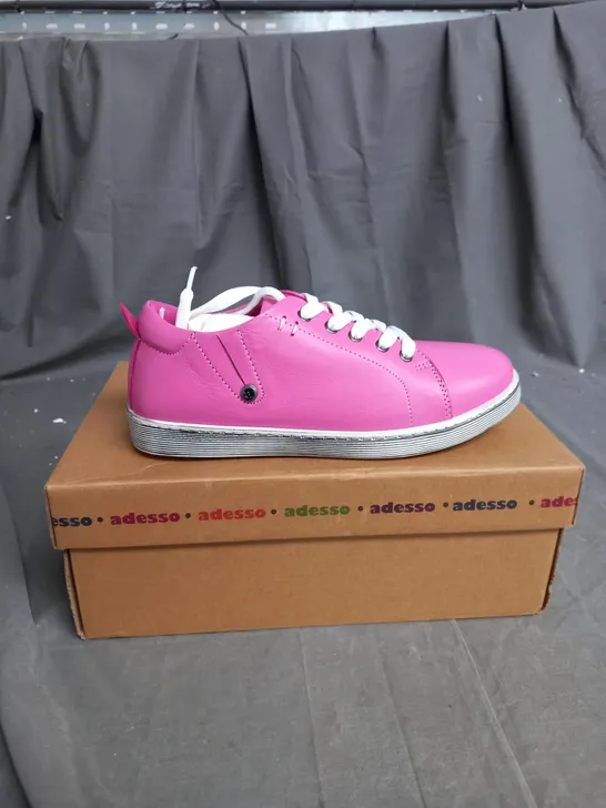 BOXED ADESSO CLAIRE TRAINER FUCHSIA SIZE 3