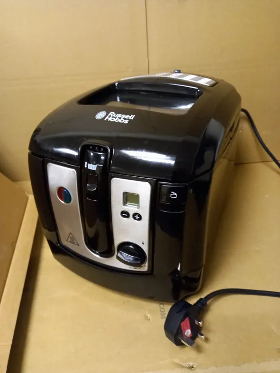 RUSSELL HOBBS DIGITAL DEEP FRYER