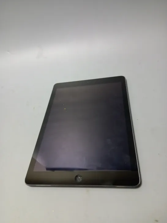 APPLE A1474 IPAD AIR 