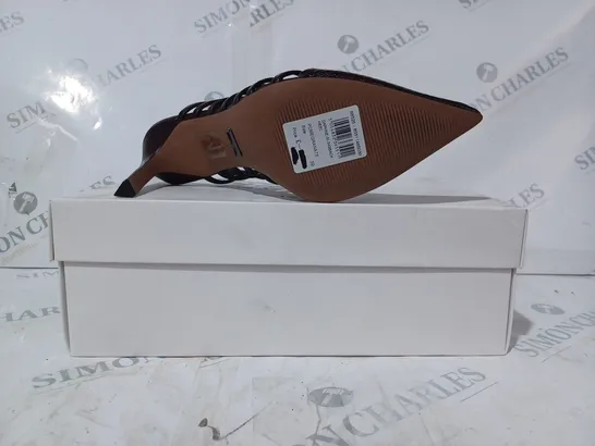 BOXED PAIR OF REISS DAPHNE SLINGBACK HEELS IN POMEGRANATE SIZE 6