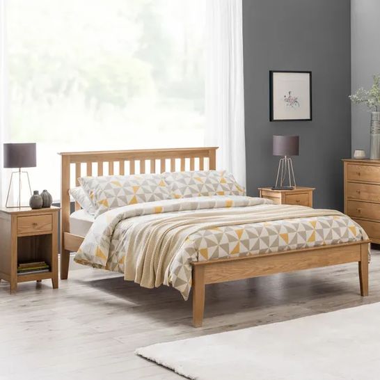 BOXED SALERNO SHAKER BED OAK DOUBLE BED 2 OF 2 (2 BOXES)