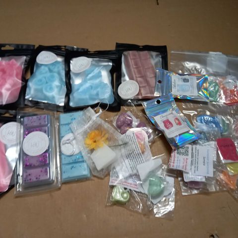 LOT OF ASSORTED WAX MELTS