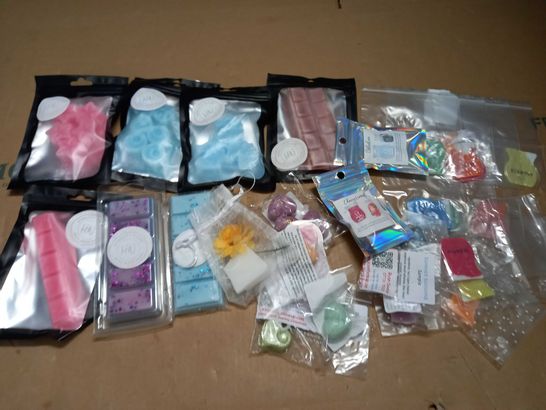 LOT OF ASSORTED WAX MELTS
