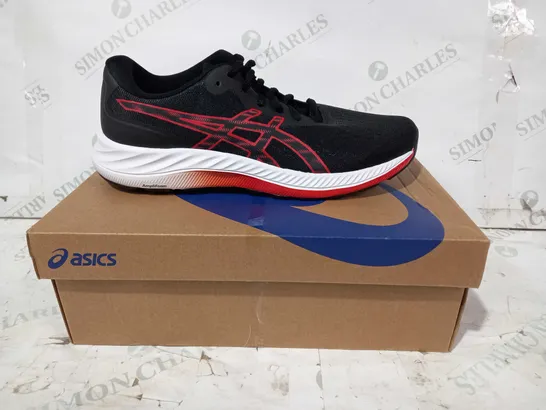 BOXED PAIR OF OASICS GEL-EXCITE 9 TRAINERS IN BLACK/RED UK SIZE 9