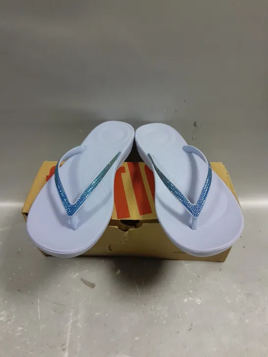 BOXED PAIR OF FITFLOP IQUSHION OMBRE SPARKLE FLIP FLOPS - 6