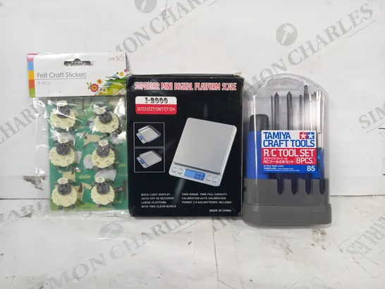 LOT OF APPROXIMATELY 15 ASSORTED HOUSEHOLD ITEMS TO INCLUDE TAMIYA CRAFT TOOLS TOOL SET, SUPERIOR MINI DIGITAL PLATFORM SCALE, FELT CRAFT STICKERS, ETC