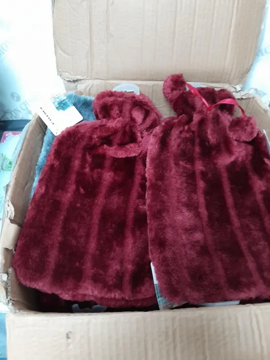 BOXED LOT OF APPROX. 10 HOT WATER BOTTLES WITH RED AND GREY COVERS