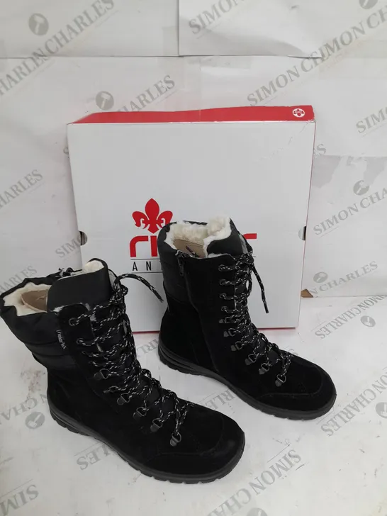 BOXED PAIR OF RIEKER SUEDE WATER RESISTANT BOOTS IN BLACK SIZE 6