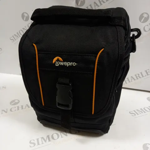 LOWEPRO MULTICOMPARTMENT CAMERA BAG