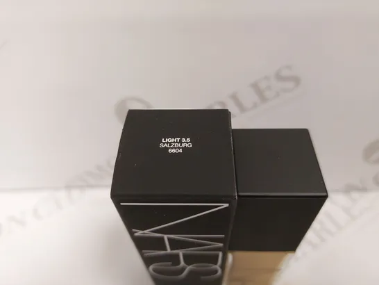 NARS NATURAL RADIANT LONGWEAR FOUNDATION - 30ML