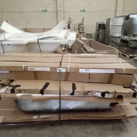 PALLET OF ASSORTED SHOWER CUBICLES, SIDES AND STEEL BATH 