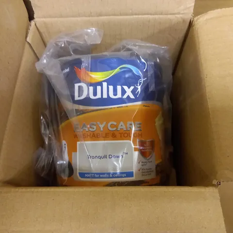 LOT OF APPROX 4 ASSORTED PACKAGED BOXED PAINTS TO INCLUDE: DULUX EASY CARE KITCHEN, DULUX WASHABLE & TOUGH, DULUX LIGHT AND SPACE