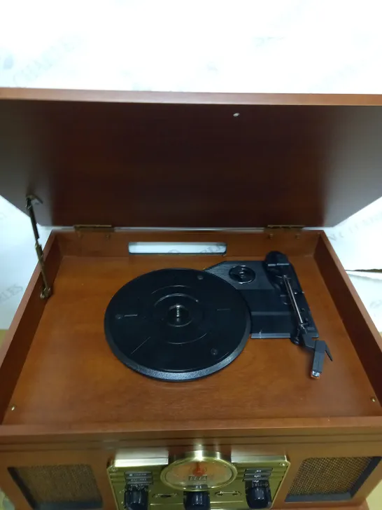 IBOX WALTERS TIMELESS COLLECTION RETRO TURNTABLE 