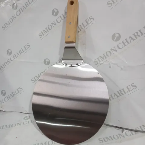 WOODEN HANDLED PIZZA SPATULA