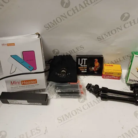 LOT OF APPROXIMATELY 20 ASSORTED ITEMS TO INCLUDE MINI HEATER, FUJIFILM INSTAX MINI INSTANT FILM, C-581XXL-BL INK , ETC