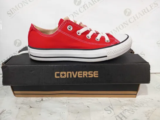 BOXED PAIR OF CONVERSE ALL STAR CANVAS SHOES IN RED UK SIZE 3.5