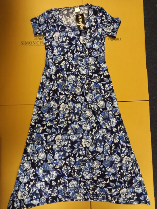 BRAND NEW KIM&CO FLORAL CLOUDS SHORT SLEEVE DRESS - SIZE XS