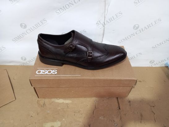 BOXED PAIR OF ASOS BROWN FAUX LEATHER SHOES SIZE 12