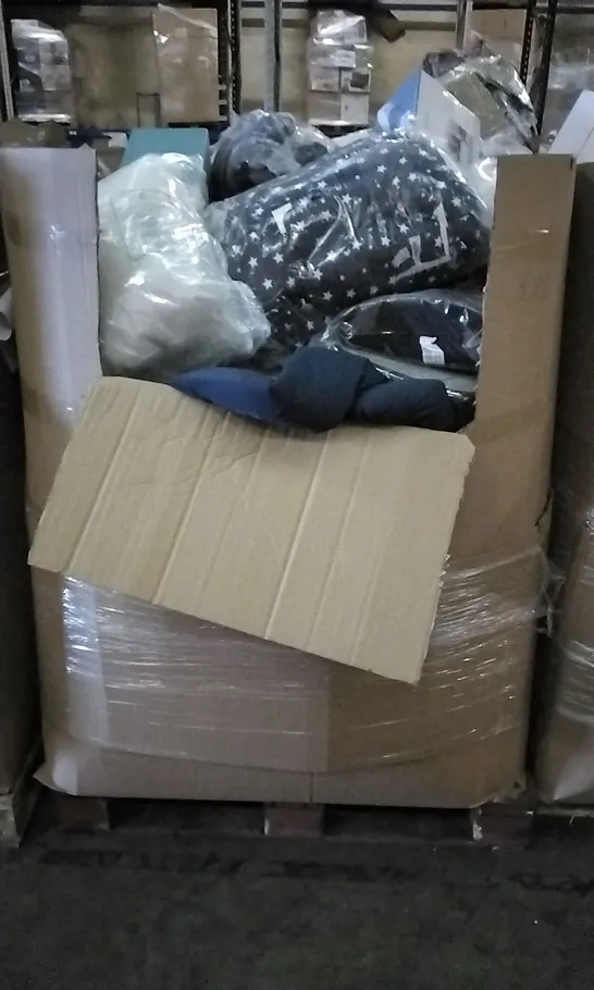 PALLET OF ASSORTED HOUSEHOLD GOODS TO INCLUDE KNEE CUSHION, FOAMULA CUSHION, AND NECK PILLOW ETC.