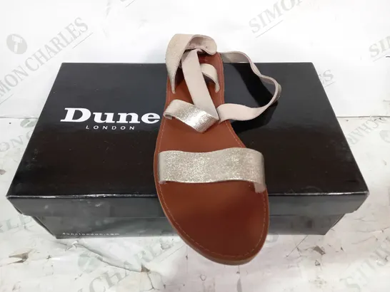 BOXED PAIR OF DUNE LONDON CROSS STRAP FLAT SANDALS IN GOLD COLOUR UK SIZE 7