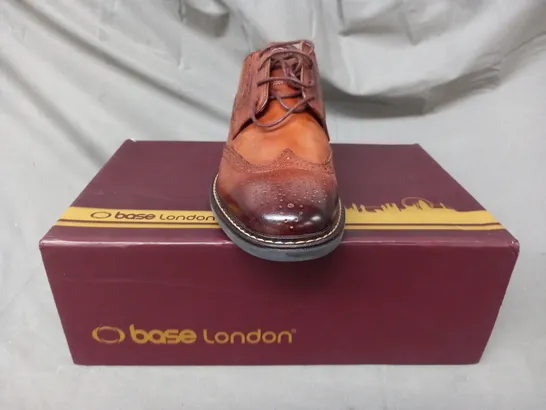 BOXED PAIR OF BASE LONDON LENNOX SHOES IN WASHED BROWN UK SIZE 7