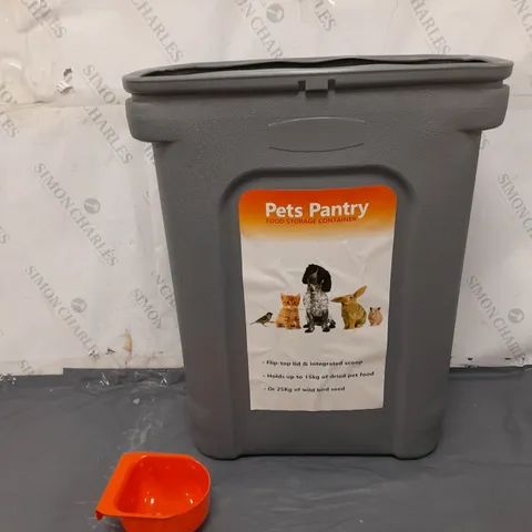 PETS PANTRY FOOD CONTAINER WITH SCOOP (NO LID)