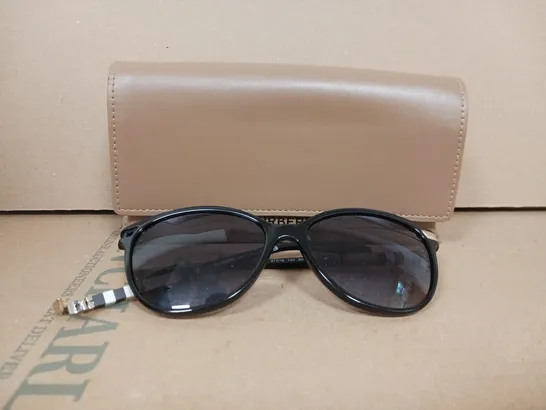 BURBERRY CAT EYE SUNGLASSES BLACK RRP £189