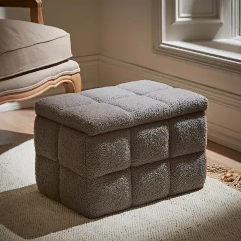 BOXED SHERPA HEADER OTTOMAN IN CHARCOAL 