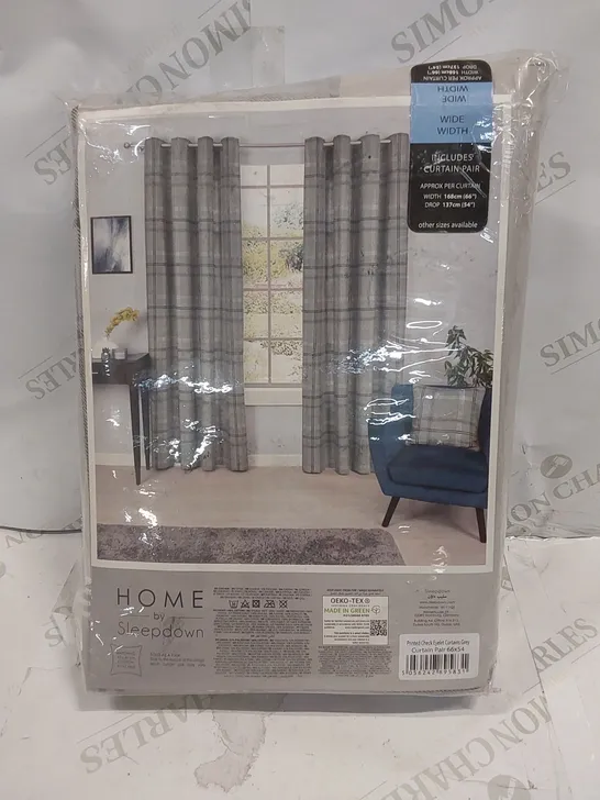 BAGGED PRINTED CHECK EYELET ROOM DARKENING CURTAINS - GREY // SIZE: 137 X 168cm