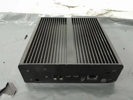 INTEL NUC D53427RKE MINI PC