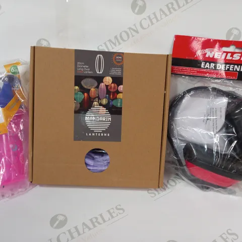 BOX OF APPROXIMATELY 20 ASSORTED HOUEHOLD ITEMS TO INCLUDE NEILSEN EAR DEFENDERS, MANDARIN LANTERN, NUBY NO SPILL BEAKER, ETC