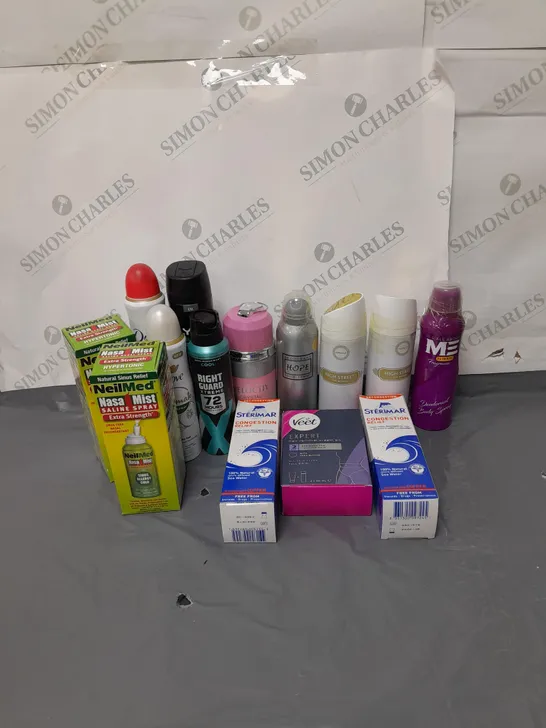 LOT OF 14 ASSORTED BEAUTY SPRAYS TO INCLUDE DOVE AND LYNX