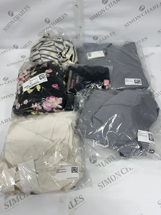 LARGE BOX OF ASSORTED CLOTHING TO INCLUDE H&M