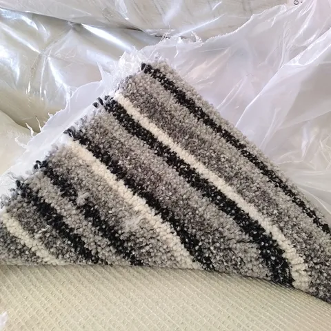 ROLL OF QUALITY STS LUXURY STRIPES ACTIONBAC HUSKY CARPET APPROXIMATELY 3.7X4M