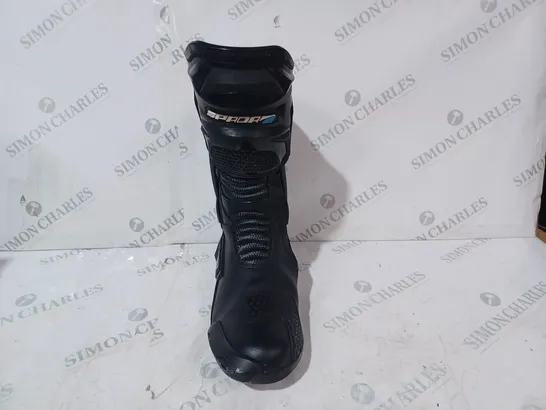 BOXED SPADA PROTECTIVE MOTORCYCLE BOOTS IN BLACK UK SIZE 10