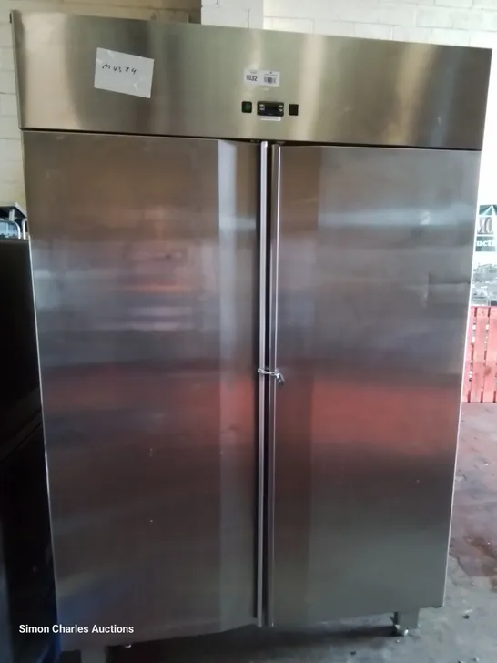 COMMERCIAL DOUBLE DOOR FRIDGE 