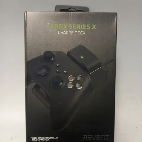 BOXED REVENT XBOX SERIES X CONTROLLER CHARGE DOCK