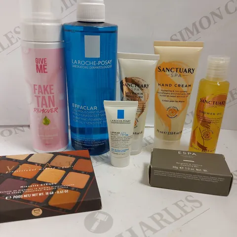 BOX OF APPROX 8 COSMETIC ITEMS TO INCLUDE LA ROCHE POSAY EFFACLEAR, SANCTUARY SPA MOISTURE MIRACLE, SANCTUARY SPA HAND CREAM