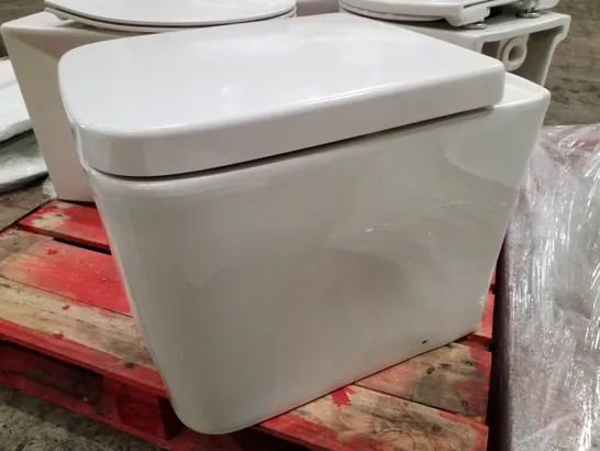 BRAND NEW TOILET PAN WITH SEAT